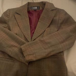 a brown blazer petite